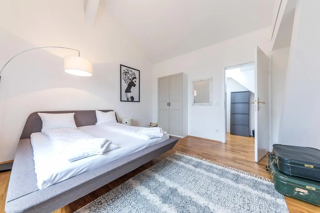 Modernes Penthouse Mit Terrasse - Mitten Im Zentrum Viena