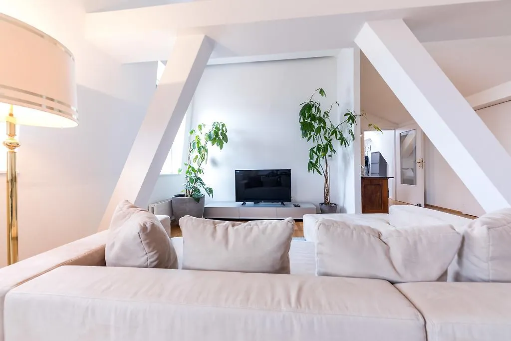 Apartamento Modernes Penthouse Mit Terrasse - Mitten Im Zentrum Viena Austria